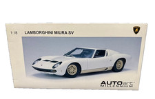 AUTOart Millennium 1/18 Lamborghini Miura SV White