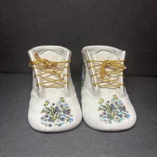 Vtg Enesco Porcelain Baby Shoes Pair Of Booties W/ Butterflies Flower Design