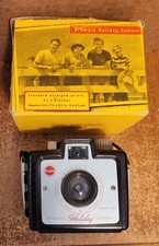 1950s Vintage Kodak Brownie Holiday Flash Camera with box Lot 3528