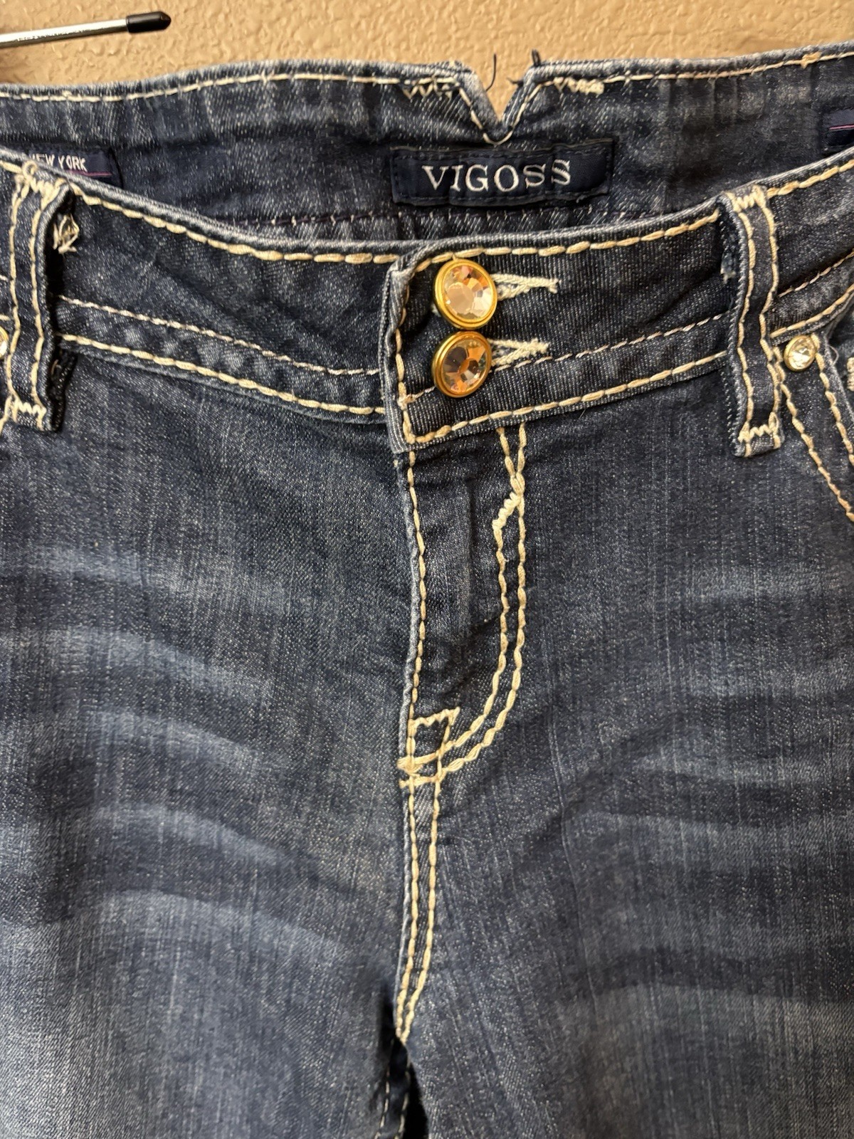 Vigoss The New York Capri Jeans Plus SZ 22 Inseam 21 Mid Rise Flap Pockets Bling