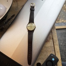 Orologio Uomo Vintage Timex M CELL Quadrante Oro Quarzo Analogico Funzionante