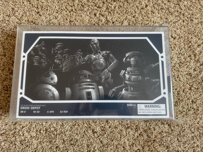 AFA Graded 9.0 Star Wars Galaxy's Edge TBS 6  Droid Depot 4-Pack Disney Excl.