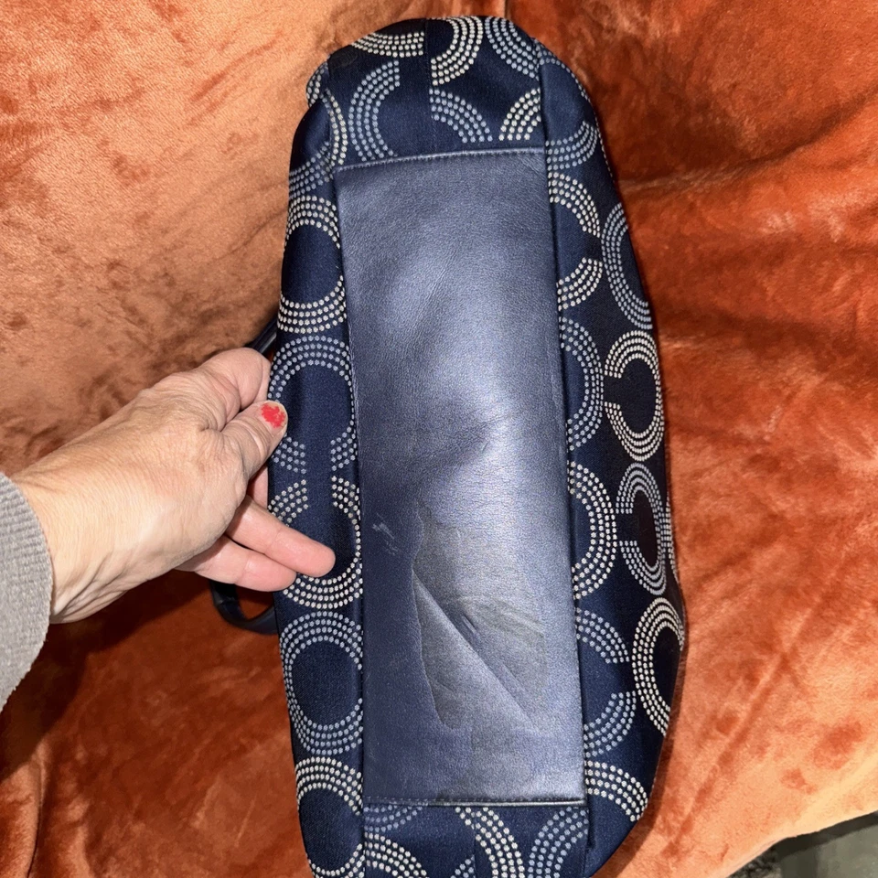 Bolso de hombro Coach Madison Signature Op Art azul cobalto con asa superior Foto 4 de 4