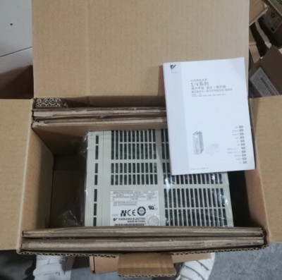 New servo drive SGDM-04ADA-V 90 days warranty