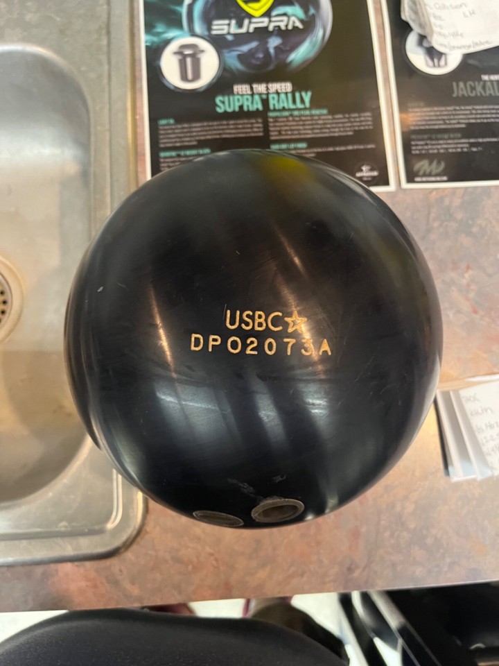 TRACK STEALTH Bowling Ball 14lbs 14oz pin 22.5 LH DRILLED TOURNAMENT