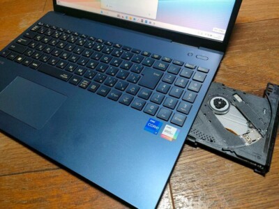 2024 model NEC LAVIE N16 PC-N1670HAL Anodized Navy Intel Iris Xe