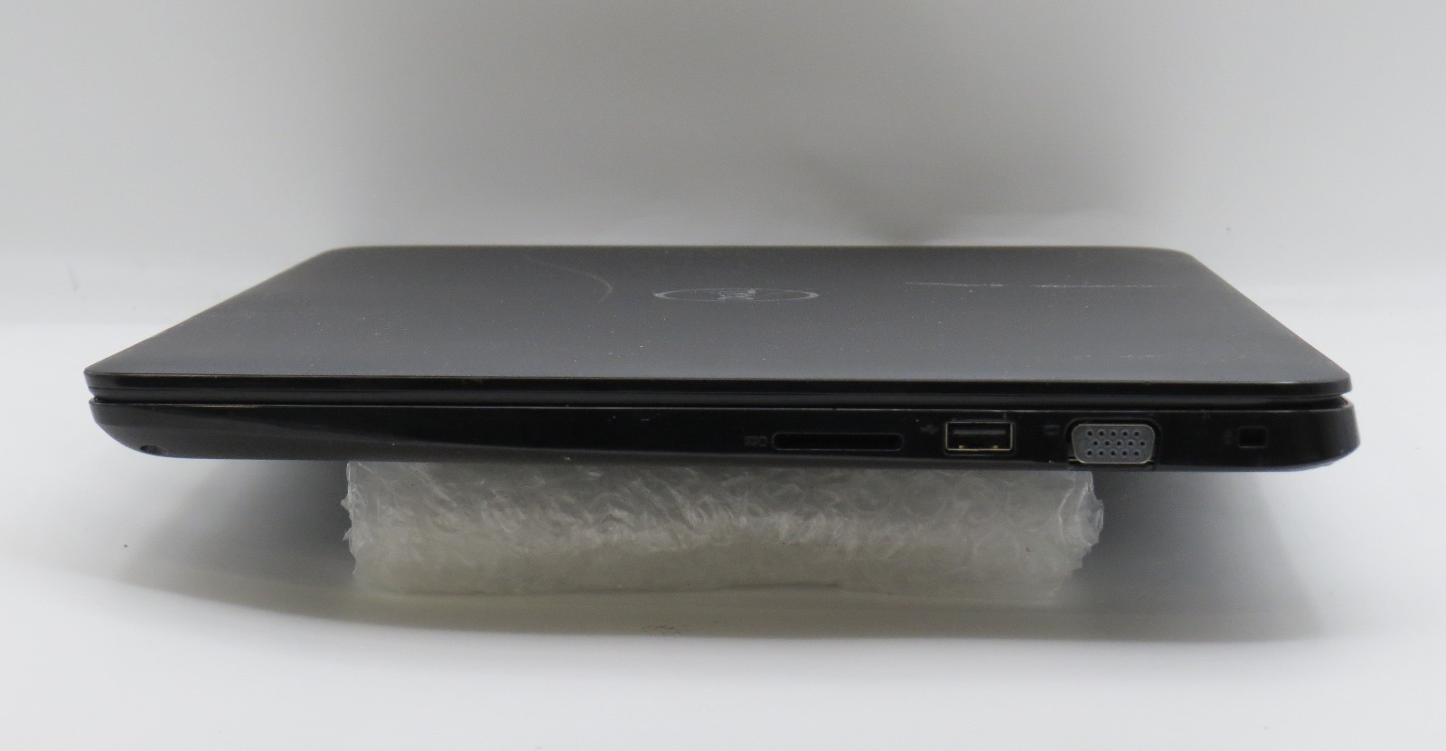 Dell Latitude 3500, 15.6-Inch Laptop, with Intel Core i5 8th Gen., No OS