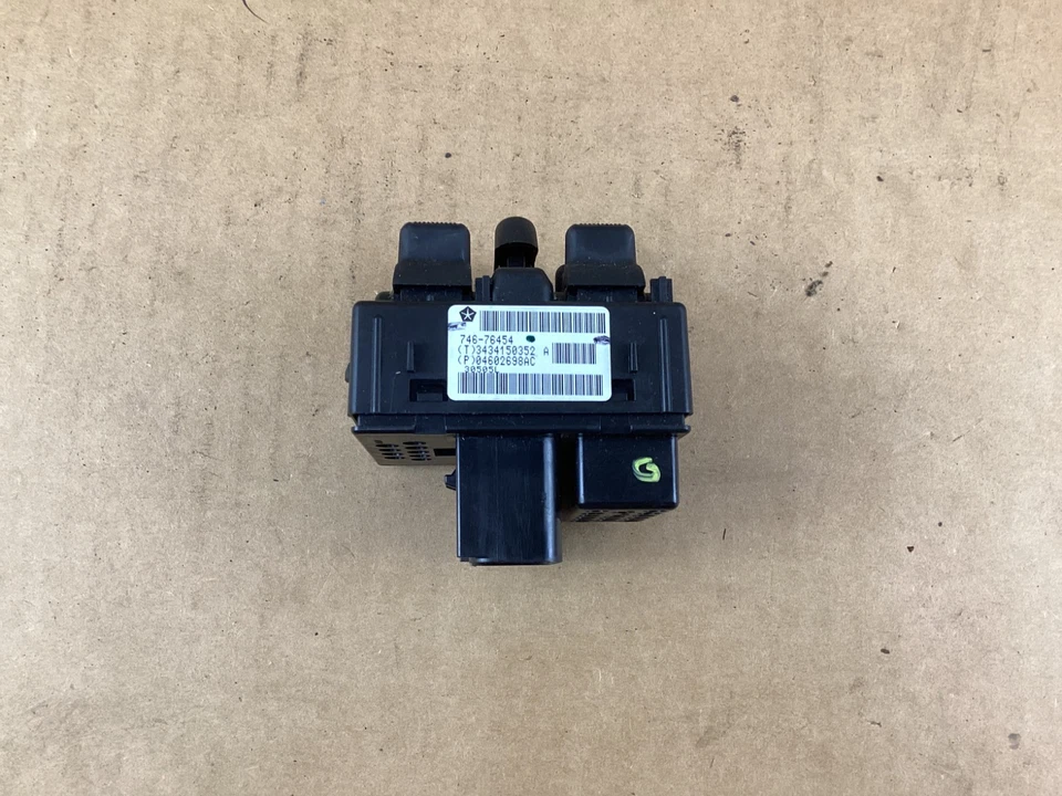 Interruptor principal de ventana eléctrica para puerta del conductor delantera izquierda Chrysler PT Cruiser 2006-2010 Foto 3 de 4