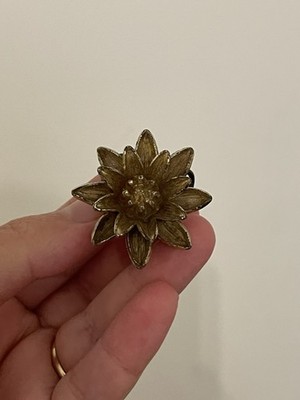 Vintage Seerose Jugendstil Blumenprägung West Germany Brosche Schal Pin