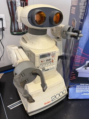 Vintage TOMY Omnibot 2000 Robot w/ Box - UNTESTED, No Remote, READ