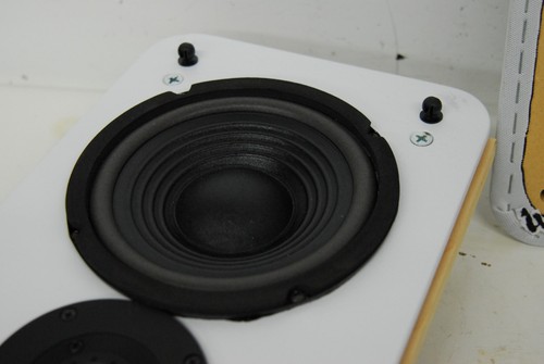 KSI 601-WM Wall Mount Loudspeaker Mid Sized - Picture 4 of 8