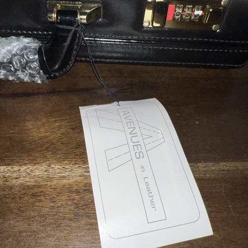 “Avenues In Leather” Fine Bonded Leather Attaché Case w/ Original Box *NEW Black - Picture 10 of 22