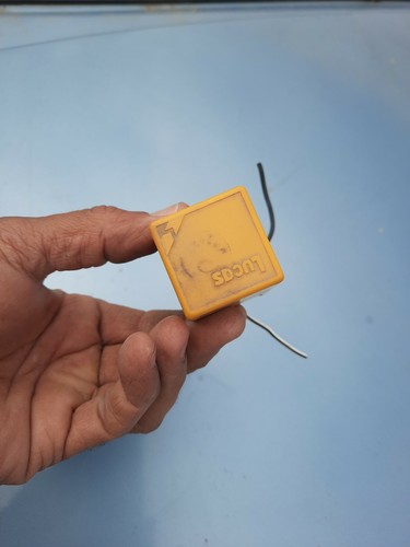 OEM XJ6 XJ12 Yellow 4 Pin Relay 12V 15 25min Lucas 33383B 0487 Original - Picture 11 of 11