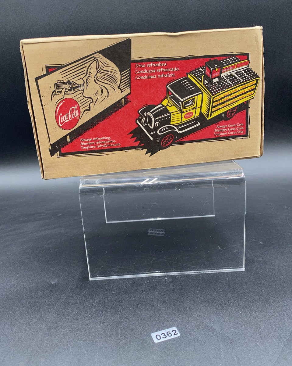 Ertl Coca-Cola 1931 Hawkeye Beverage Truck Bank In Box 1/34 scale