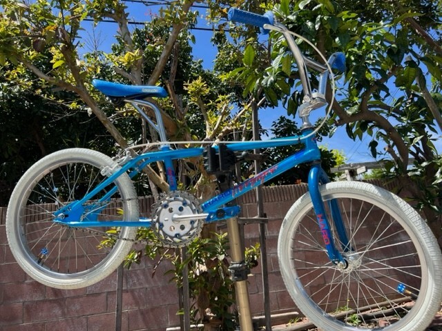 Great Collectible Old School Vintage 20