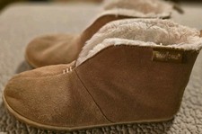 Minnetonka cinnamon brown Tucson slipper boots size 7M suede