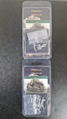 2 x Feral Nexus Kunststoff Figuren. The Icarus Project 2015. 
