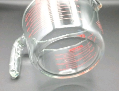 PYREX 4 Cup 1-Quart Red Lettering Glass Measuring Cup Vintage - Picture 5 of 6