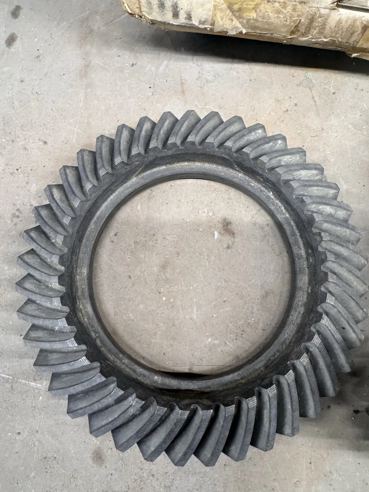 NOS 1984 - 1990 雪佛兰科迈罗 Firebird S10 环小齿轮差速器 El Camino — 第 4/4 张图片