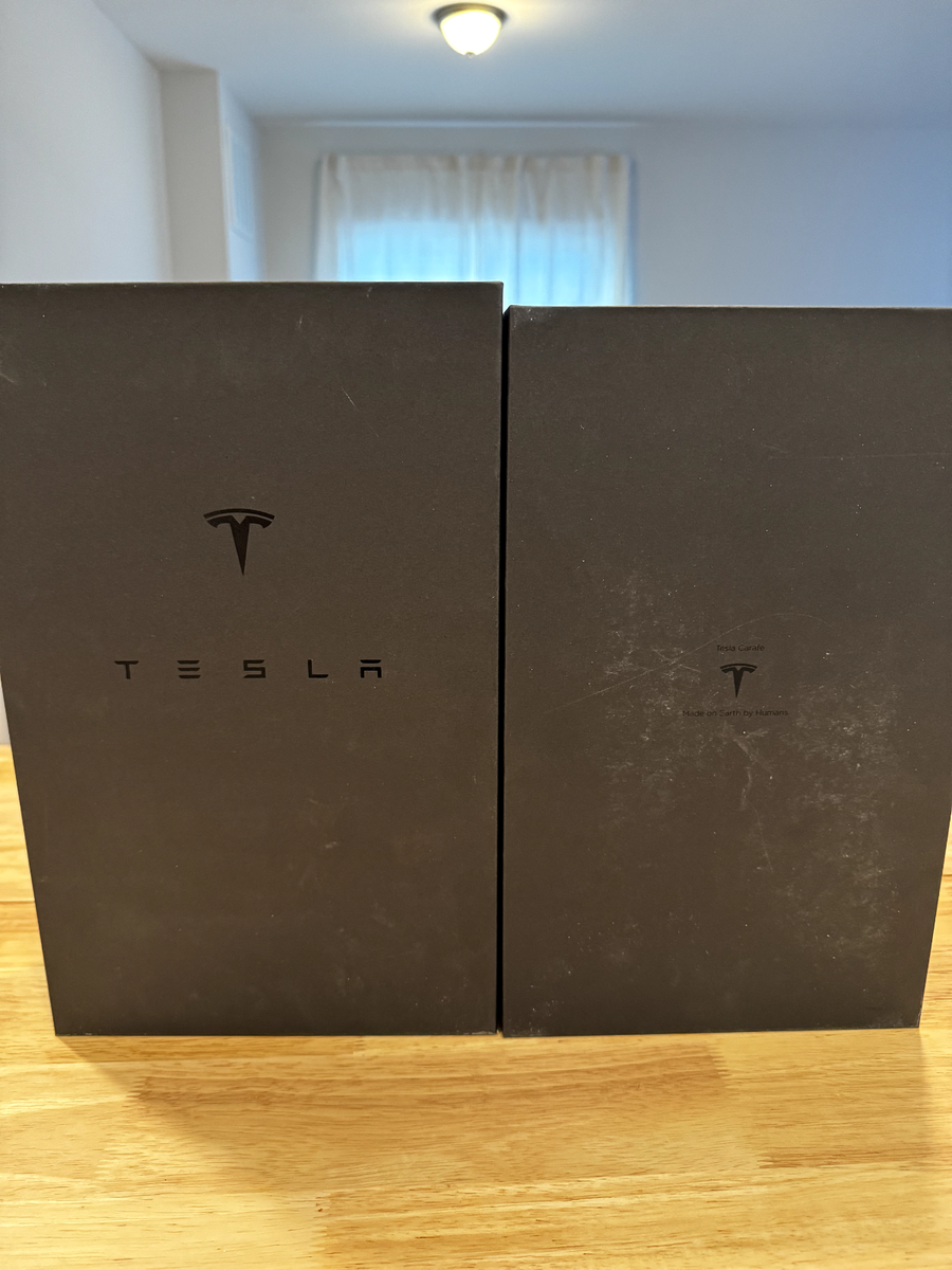 Tesla Decanter Limited Edition - Never Used but handled for first