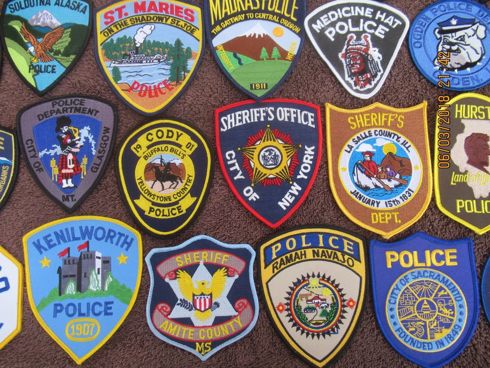 PATCH DE POLICE RARE COMTÉ DE VENTURA VILLE DE PORT HUENEME POLICE
