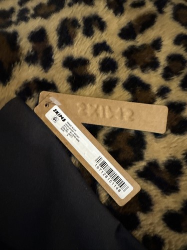 SKIMS pantaloncino vita alta metà coscia in onice, taglia small - Foto 4 di 10