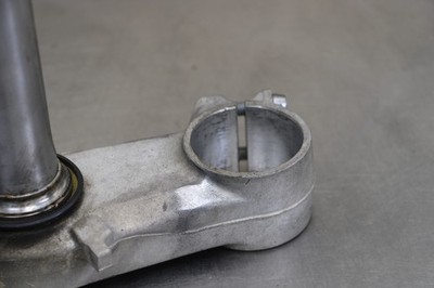 13-18 KAWASAKI NINJA ZX6R FRONT FORKS CLAMP LOWER TRIPLE TREE STEM