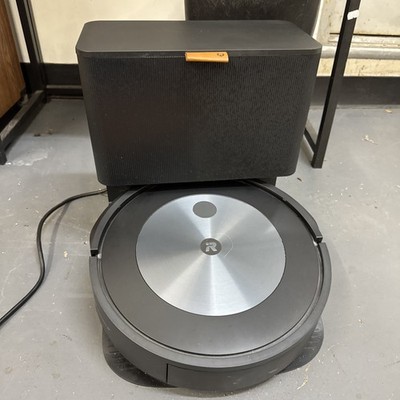iRobot Roomba Combo Self-Emptying Robot Vacuum & Mop   Preowned