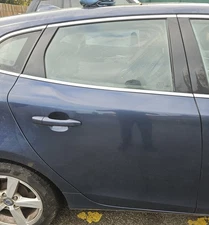 2013 - 2019 VOLVO V40 DOOR COMPLETE REAR RIGHT DRIVER SIDE IN CASPIAN BLUE USED 