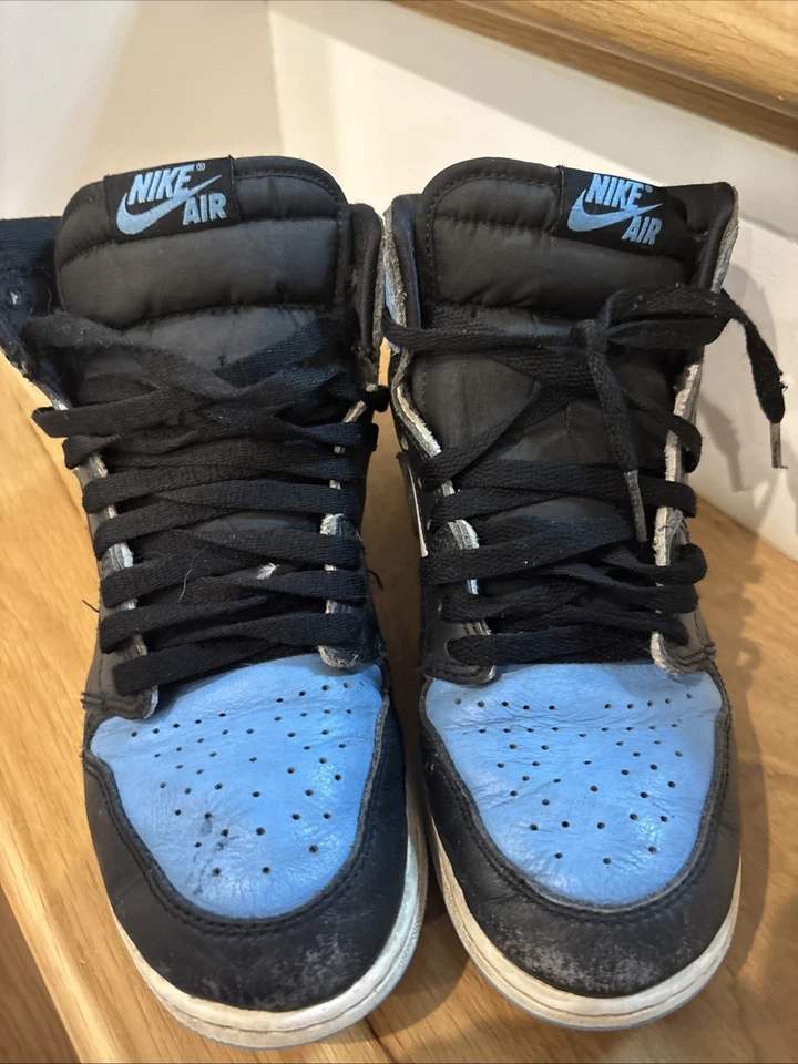 Air Jordan 1 Mid SE Talla 6.5Y/niños grandes buen estado Foto 4 de 4