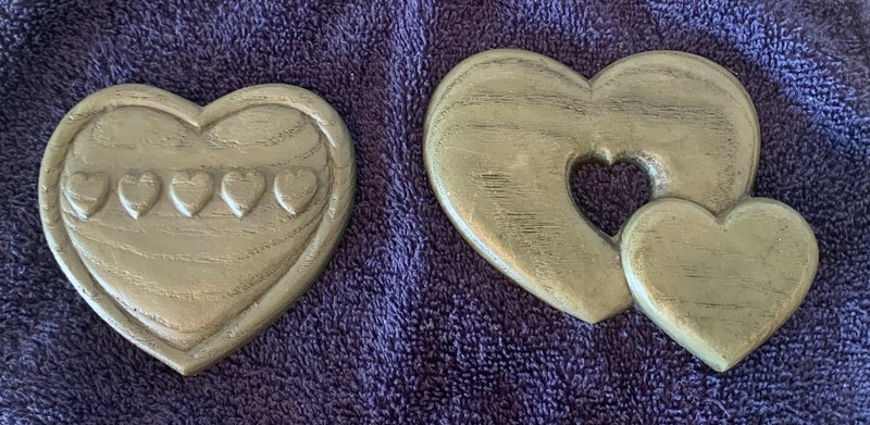 1987 Burwood Product Co. Green Decorative Hearts Set Of 2 Made In USA