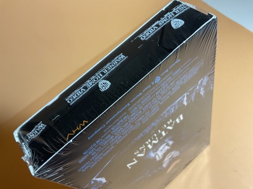 Batman Returns (VHS, 1992) Factory Sealed Tape - New Uncirculated WHV MINT - Picture 22 of 23