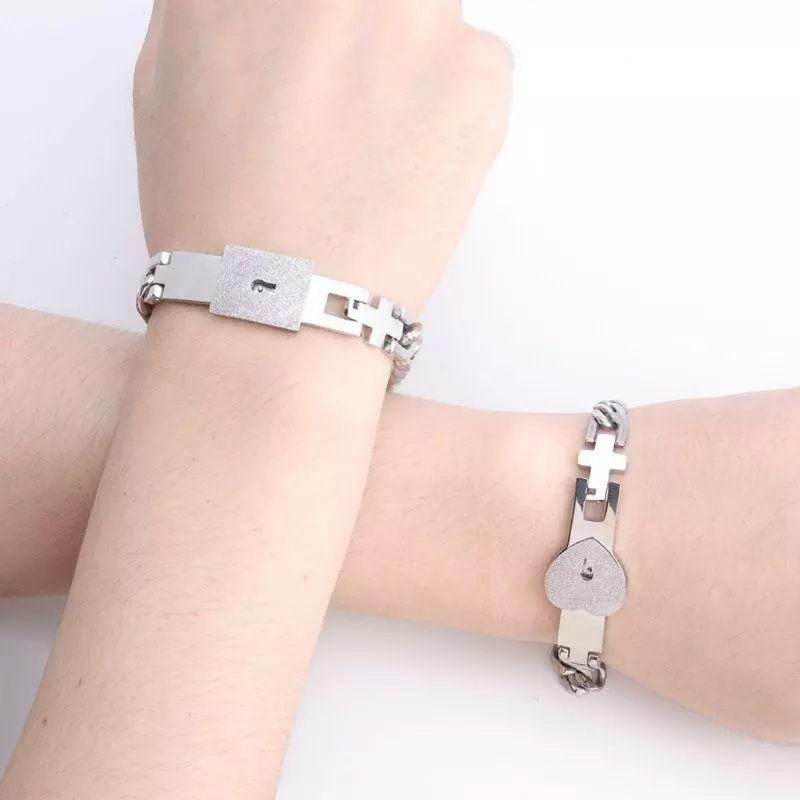 Bracelet love lock sale