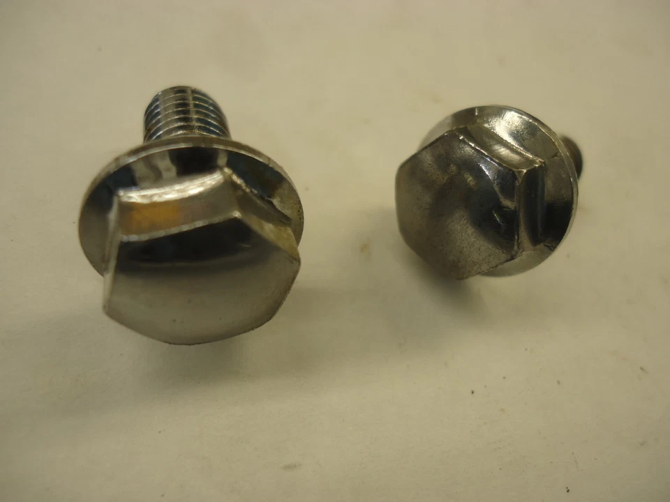 HONDA SHADOW VT700 VT750 ACE GUARDABARROS TRASERO PERNOS RIEL CROMO OEM 1987 Foto 4 de 4