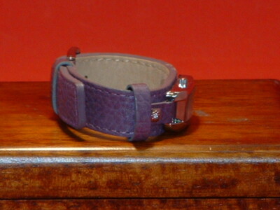 Pre-Owned Women display picture 3
