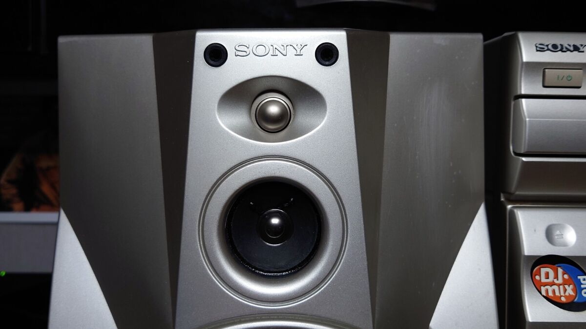 Sony Audio System MHC-RX88 & speakers SS-RX88 340 Watt Total Sony Audio System MHC-RX88 & speakers SS-RX88 340 Watt Total
