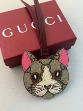 GUCCI Novelty Charm Cat Design Leather Keychain Gift Key chain with New Box