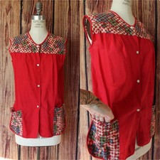 Vintage 1960s Apron, Red Floral Pinafore With Pockets and With Bow