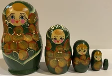 Russian Nesting Dolls Wooden Hand Painted 3 Inch 5 Pieces Green & Gold Colors