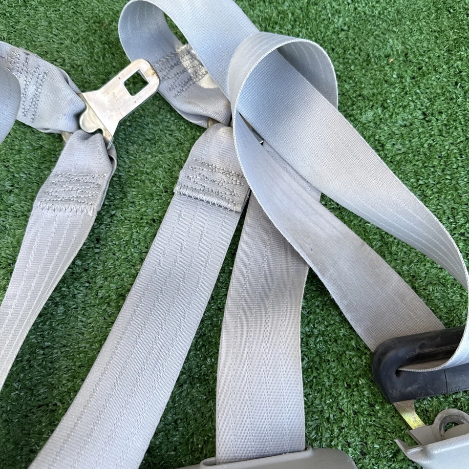 1995-1998 OBS Chevy GMC C1500 K1500 cabina extendida conjunto de cinturón de seguridad delantero gris OEM GM Foto 3 de 4