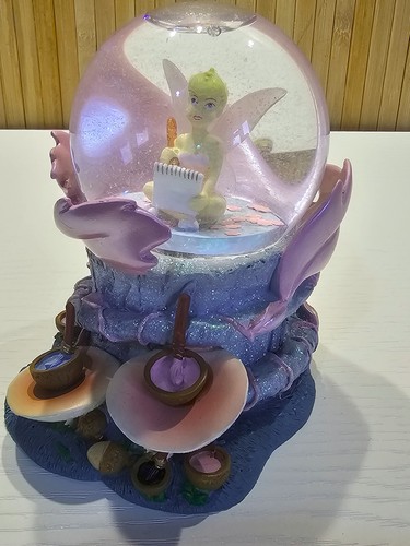 Disney Exclusive Tinkerbell Snow Globe Painting Neverland - Picture 5 of 9
