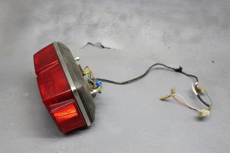 Honda Goldwing 1100 GL1100I 1980 luz trasera interestatal luz de freno trasera Foto 4 de 4