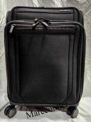 Samsonite Lineate DLX Carry on Expandable Spinner Black
