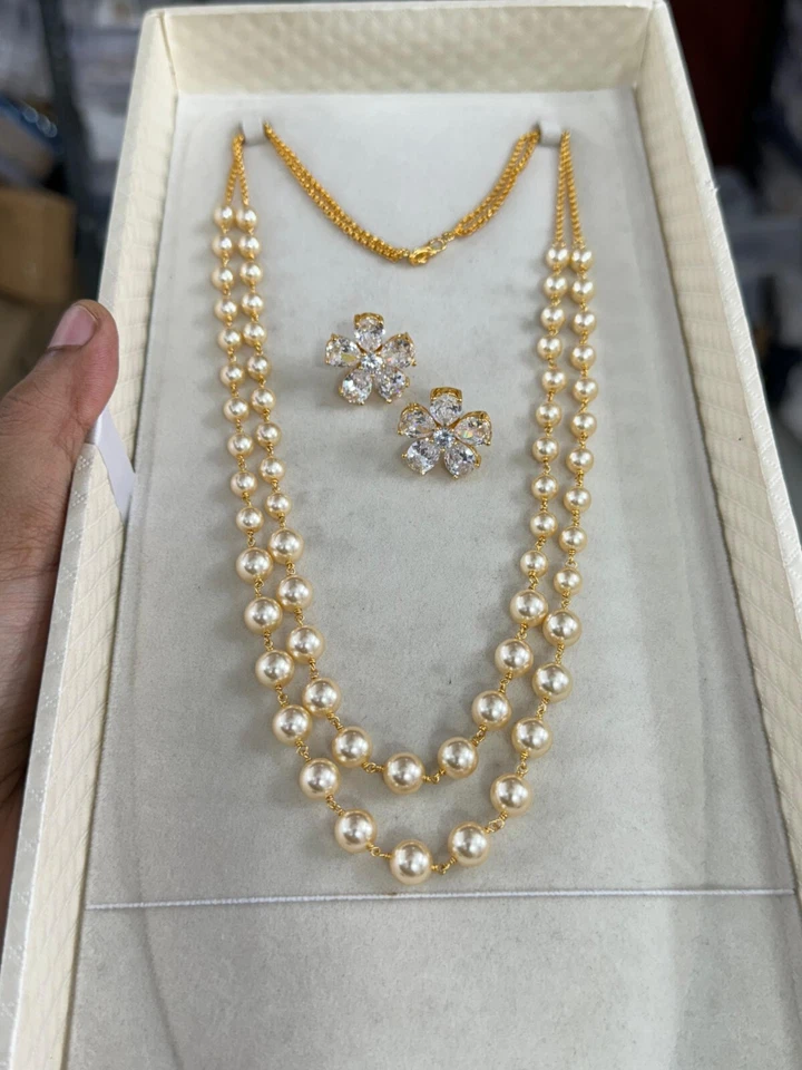 Conjunto de collar con pendientes de perlas Mala de 2 capas Swarovski de oro de Bollywood indio Foto 3 de 4
