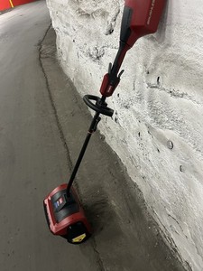 Toro 60V Battery Cordless Model 39909 Power Snow Shovel * Mint Cond * Best Rated