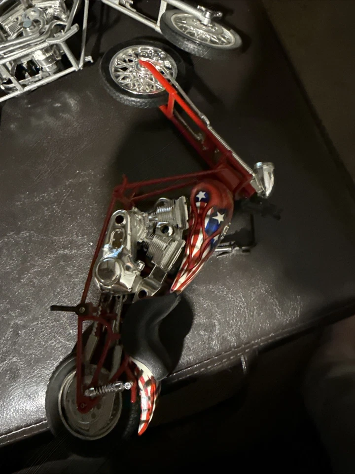 De colección 1995 Novelty Inc 2- Chopper Motocicleta Diecast 9.5" Foto 4 de 4