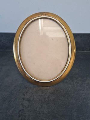 Vintage Asprey ovaler Messing Bilderrahmen mit bearbeitetem Lederetui. Anfang 20. Jh.