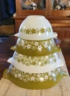 Pyrex Spring Blossom Green 4pc Mixing Bowl Set Nesting Cinderella Daisy