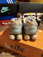 New Balance 9060 Size 11 Blue