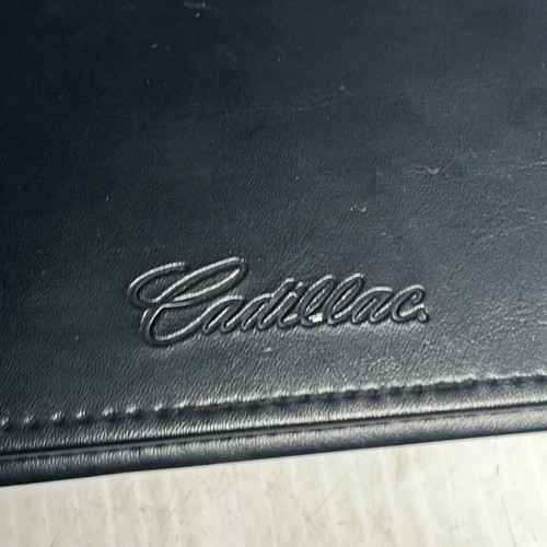 Cadillac Deville Owners Manual Set with Case 2001 - Picture 10 of 10